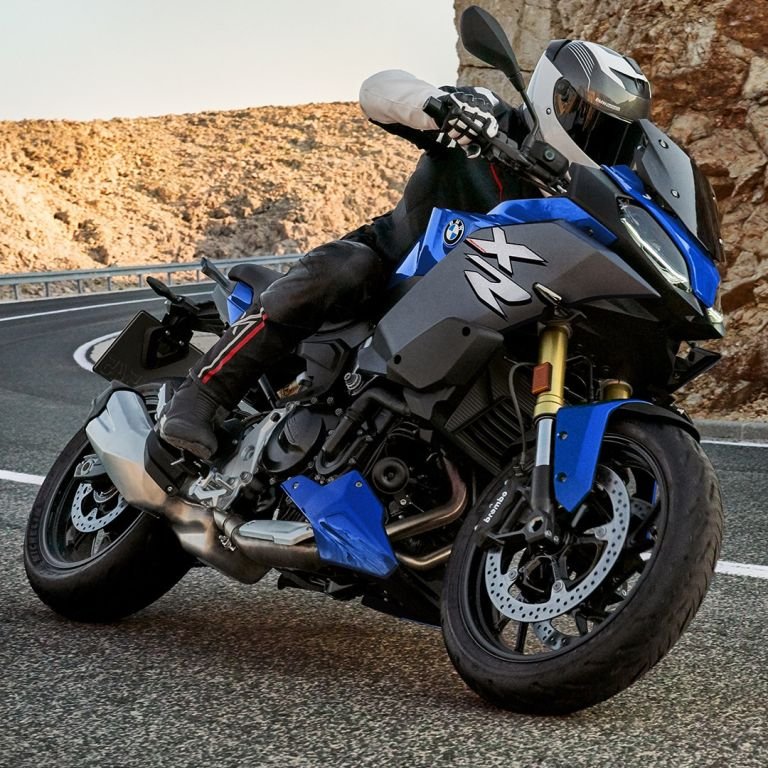 BMW F 900 XR